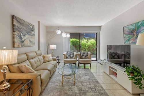103-2040 Cornwall Ave, Vancouver, BC, V6J1E1 | Card Image