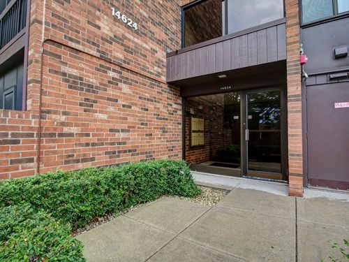 apt-g1-14624 Scarborough Ct, Oak Forest, IL, 60452-1025 | Card Image
