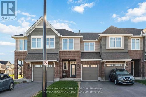 203 Finsbury Avenue, Ottawa, ON, K2S2P8 | Card Image