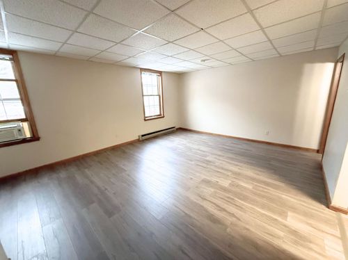 apt-5-515 1/2 N 3rd St, Wausau, WI, 54403-4804 | Card Image