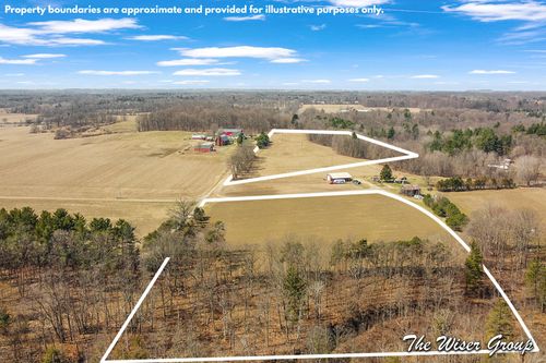 10479 Friske Dr Ne, Rockford, MI, 49341-9139 | Card Image