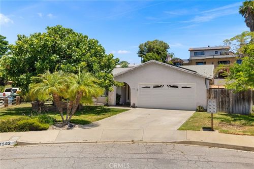 1552 Russell Pl, Escondido, CA, 92025-5561 | Card Image