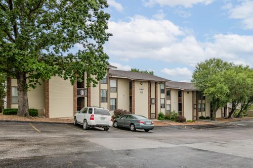 apt-22-187 Clubhouse Drive, Branson, MO, 65616 | Card Image