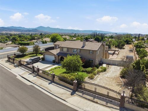 17731 Glen Hollow Way, Riverside, CA, 92504-8828 | Card Image