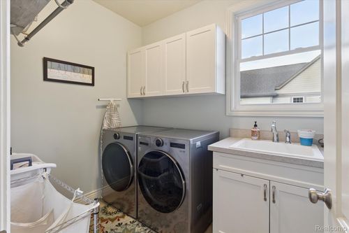 12104 Tullymore Dr, Stanwood, MI, 49346-8355 | Card Image