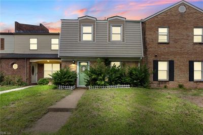 602 Redhorse Lane, Home with 3 bedrooms, 1 bathrooms and null parking in Virginia Beach VA | Image 1