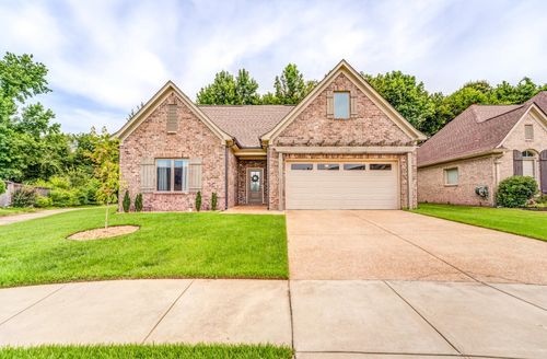 8708 Brunswick Forest Dr, Bartlett, TN, 38133-2171 | Card Image