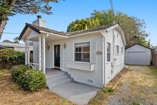 1760 48th Ave, Capitola, CA, 95010 | Card Image