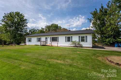 356 Barrett Mountain Rd, Taylorsville, NC, 28681-8771 | Card Image