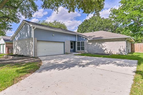 3915 Rosemont Dr, La Porte, TX, 77571-2930 | Card Image