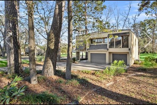 99 April Wind Dr N, Montgomery, TX, 77356-5963 | Card Image