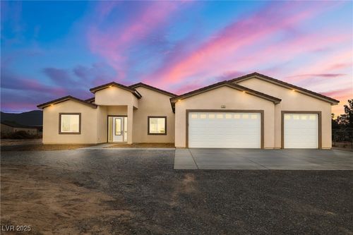2181 Arrow Ct, Pahrump, NV, 89048-5737 | Card Image