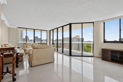 apt-1405-20185 E Country Club Dr, Aventura, FL, 33180-3051 | Card Image