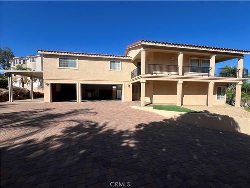 22157 Loch Lomond Dr, Canyon Lake, CA, 92587-7548 | Card Image