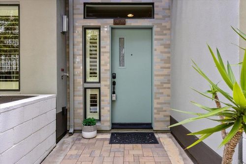 2511 State St, Carlsbad, CA, 92008-1624 | Card Image