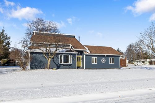 1102 Riviera Ct, Auburn, IN, 46706-3119 | Card Image