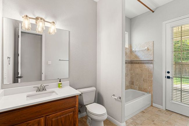 full bath | Image 19