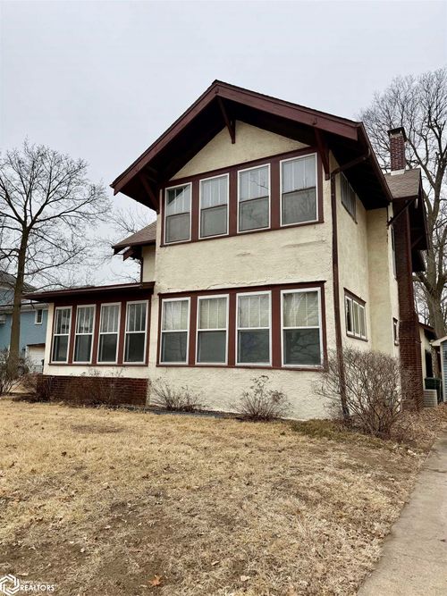 409 N 3rd St, Oskaloosa, IA, 52577-2215 | Card Image