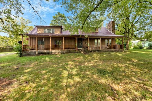 10591 Viney Grove Rd, Prairie Grove, AR, 72753-8211 | Card Image