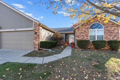 19422 Cardene Court, Condo with 2 bedrooms, 3 bathrooms and null parking in Northville Twp MI | Image 1