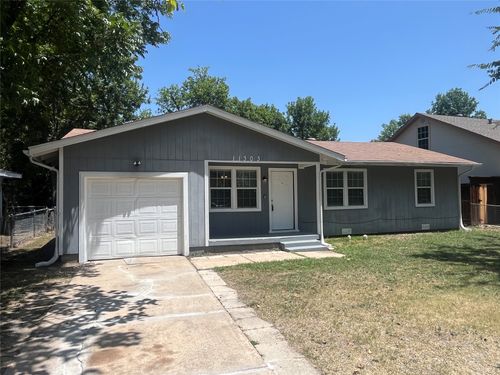 11303 Trail Ln, Balch Springs, TX, 75180-3131 | Card Image