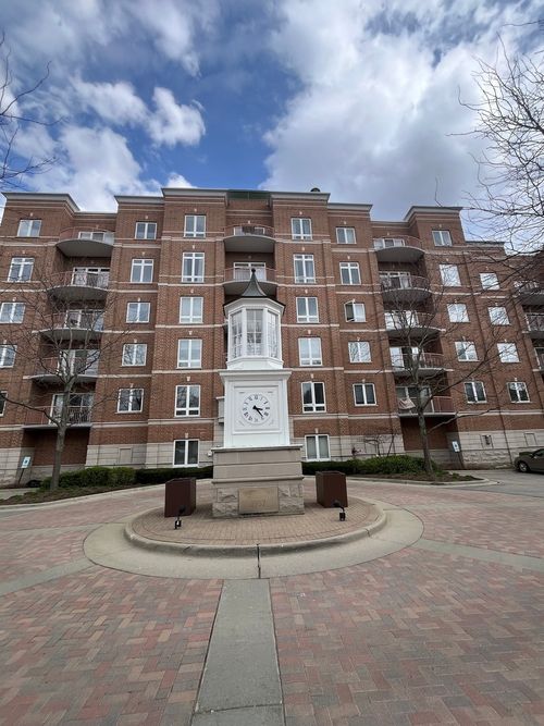 unit-402a-799 Graceland Ave, Des Plaines, IL, 60016-8621 | Card Image