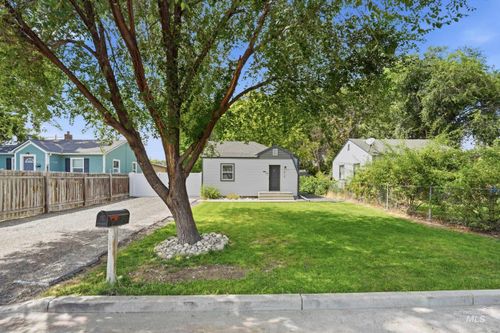 419 S Locust St, Nampa, ID, 83686-5007 | Card Image
