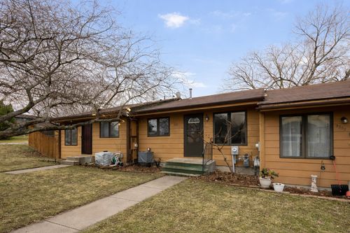 3704 Chandler Dr Ne, Saint Anthony, MN, 55421-4441 | Card Image