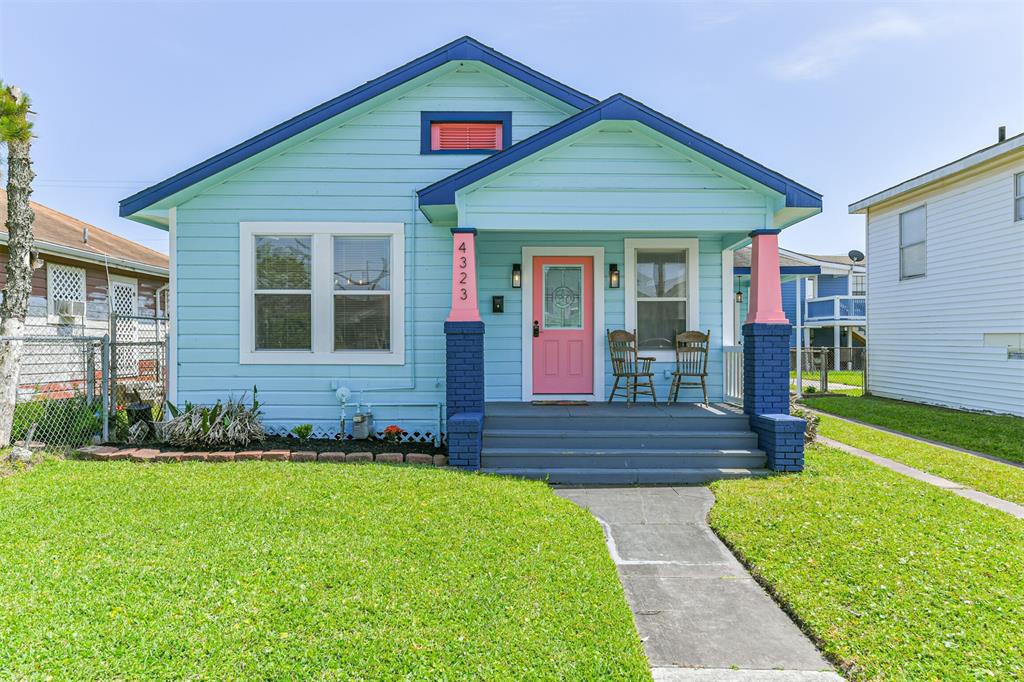 Avenue L , Galveston, TX 77550
