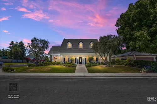 15909 Clarisse St, Bakersfield, CA, 93314-9037 | Card Image