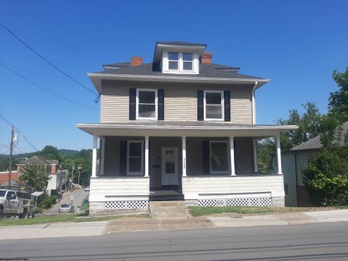 712 S Chestnut Street, Clarksburg, WV, 26301 | Card Image