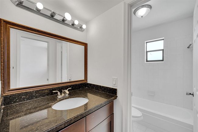225 - 225 Se 11 Th Ave, Townhouse with 2 bedrooms, 3 bathrooms and null parking in Pompano Beach FL | Image 10