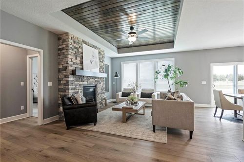 124 Nw Mulberry Court, Blue Springs, MO, 64014 | Card Image