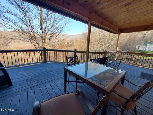 108 Roan View Rd, Roan Mountain, TN, 37687 | Card Image