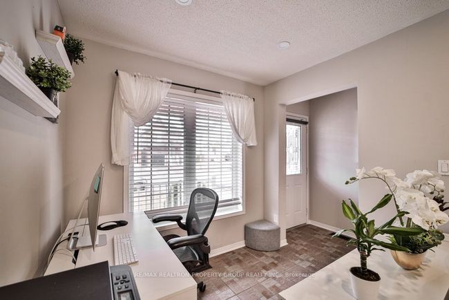 950 Taggart Cres, House other with 3 bedrooms, 3 bathrooms and 2 parking in Oshawa ON | Image 6