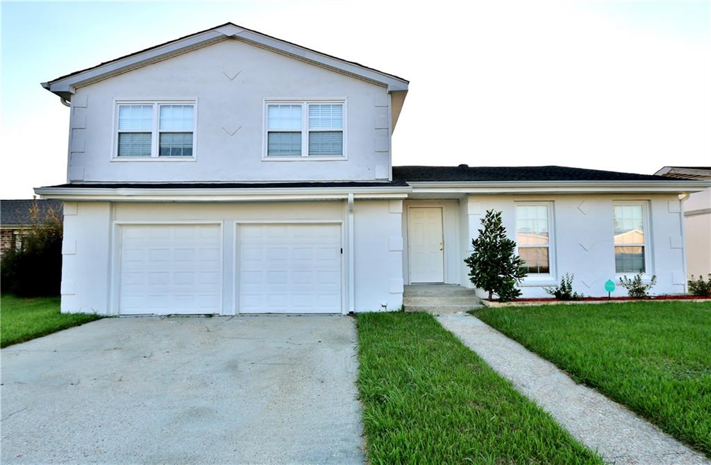 2316 Deerlick Lane, For Sale in Harvey Zoocasa