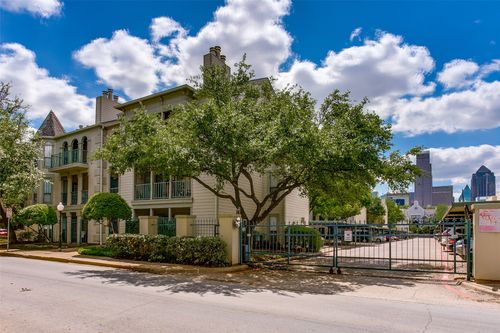 apt-217-3105 San Jacinto St, Dallas, TX, 75204-5591 | Card Image
