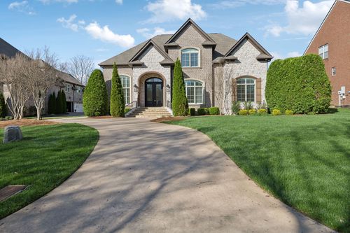 61 Harbor Cove Dr, Old Hickory, TN, 37138-2169 | Card Image