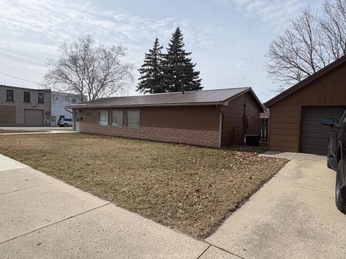 201 12th St N, Benson, MN, 56215-1203 | Card Image