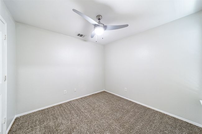 4026 Red Rock Dr, House other with 4 bedrooms, 2 bathrooms and null parking in Heartland TX | Image 8