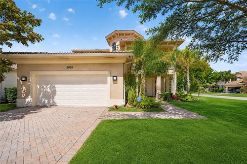 2001 Albany Ter Sw, Vero Beach, FL, 32968-6725 | Card Image
