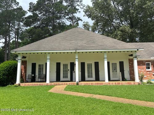 207 S Pear Orchard Rd, Ridgeland, MS, 39157-2902 | Card Image
