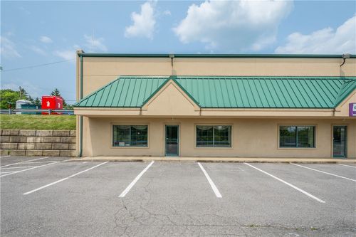 1100 Steubenville Pike, Burgettstown, PA, 15021-8547 | Card Image