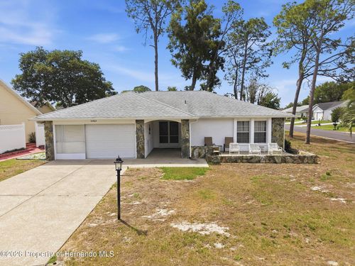 6463 Putters Cir, Spring Hill, FL, 34606-3634 | Card Image