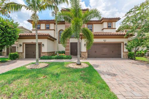 9860 Lakeview Ln, Parkland, FL, 33076-4119 | Card Image