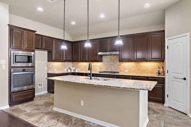 1100 Teravista Xing, House other with 5 bedrooms, 5 bathrooms and 2 parking in Georgetown TX | Image 10
