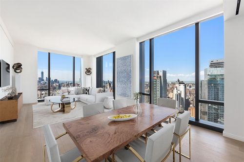 42c-277 5th Ave, New York, NY, 10016-6506 | Card Image