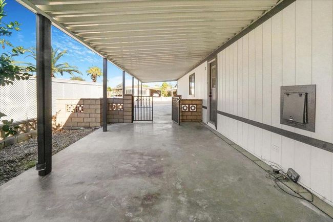 large extra covered area off storage | Image 49