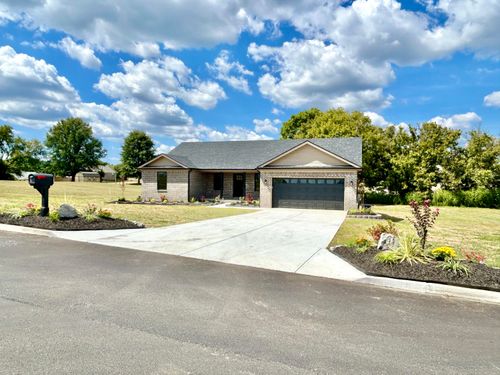 64 Lone Oak Dr, Somerset, KY, 42503-3713 | Card Image