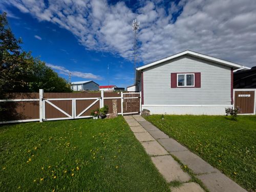 11102 98 St, Clairmont, AB, T8X5C9 | Card Image